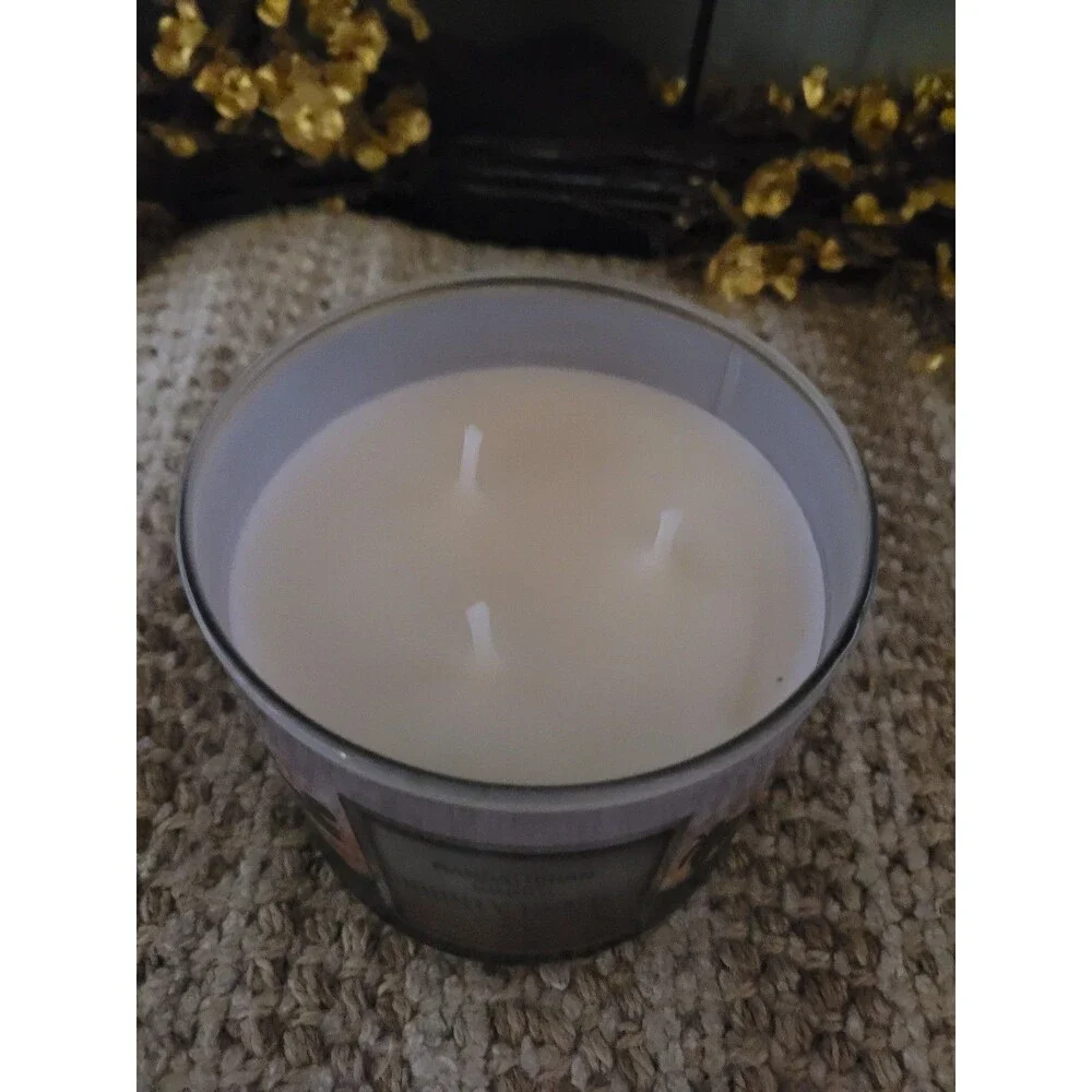 Star Wars/Mandalorian & Grogu Bounty Hunter - Bath and Body Works 3-wick Candle
